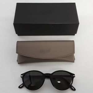 NIB Persol 3015-S 95/58 51-18 Polarized Sunglasse